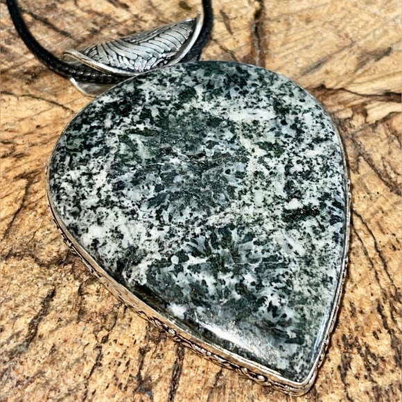 Large Dark Dendritic Agate Pendant 2 7/8” - Picture 5 of 8